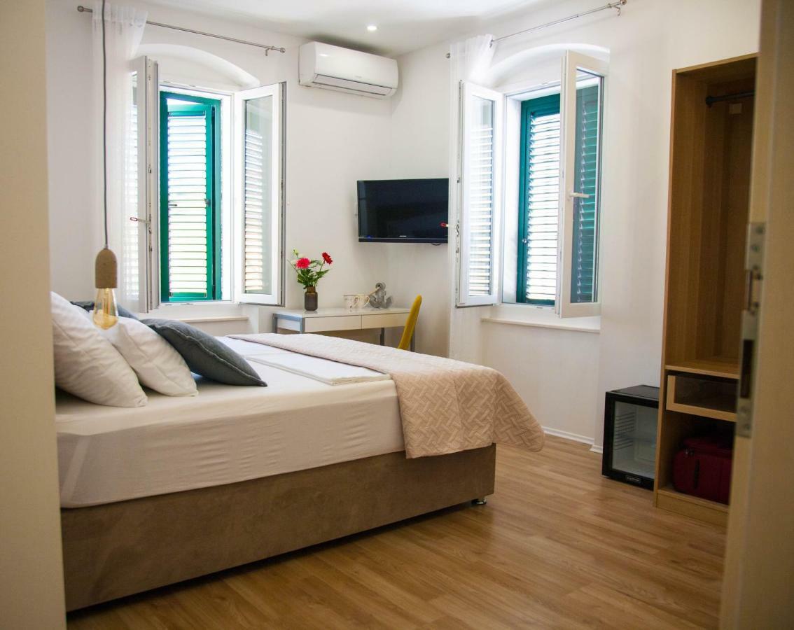 Soukki Town Centre Suites 1 Split Dış mekan fotoğraf