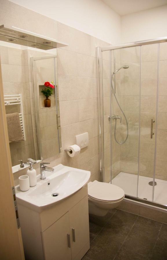 Soukki Town Centre Suites 1 Split Dış mekan fotoğraf