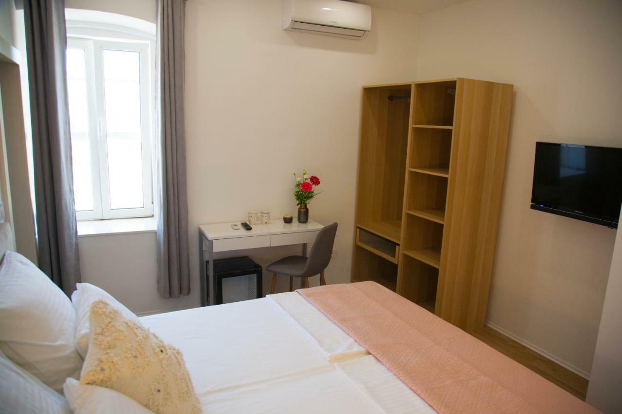 Soukki Town Centre Suites 1 Split Dış mekan fotoğraf